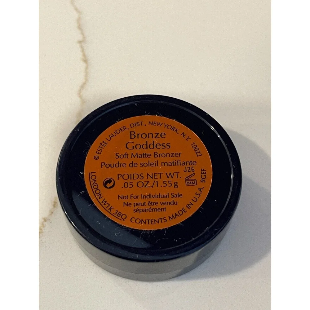 Estee Lauder Bronze Goddess Star Soft Matte Bronzer 0.05 oz/1.55 g New Retired‎